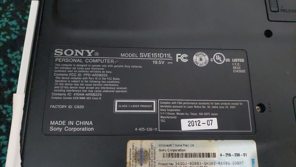 SONY. VAIO. COREI 5 windows 10 notebook