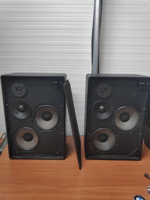 Boxe Philips 22AH468, 200W in 8 ohm Catelu • OLX.ro