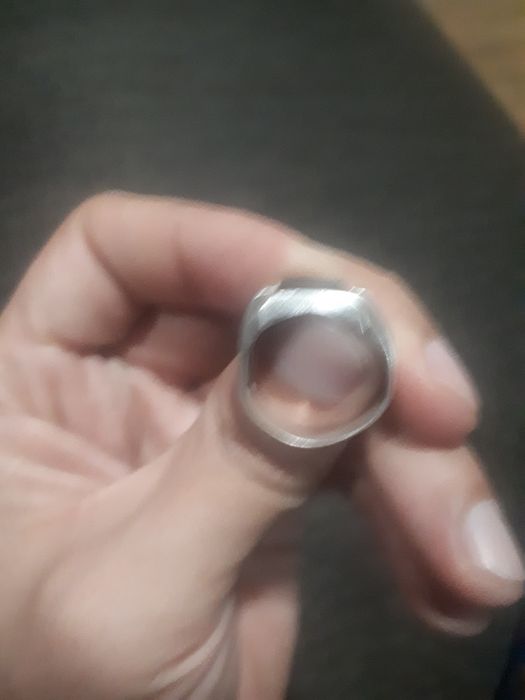 kumush uzuk sotiladi