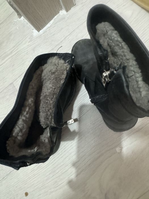 Куртка осенный 2000 тг