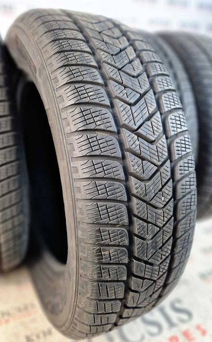 Anvelope second hand iarna m+s 215 65 17 Pirelli