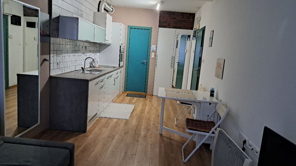 Обзаведена боксониера под наем