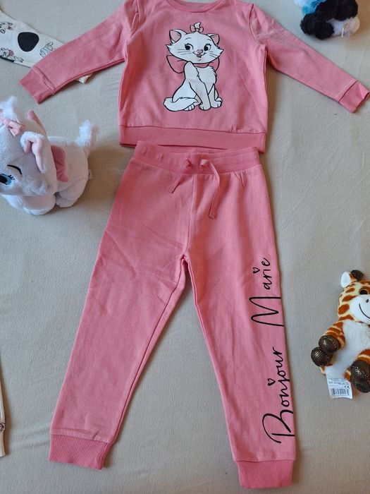 Нови дрешки за момиченце размер 3-4 години