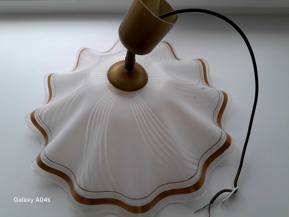 Продается светильник