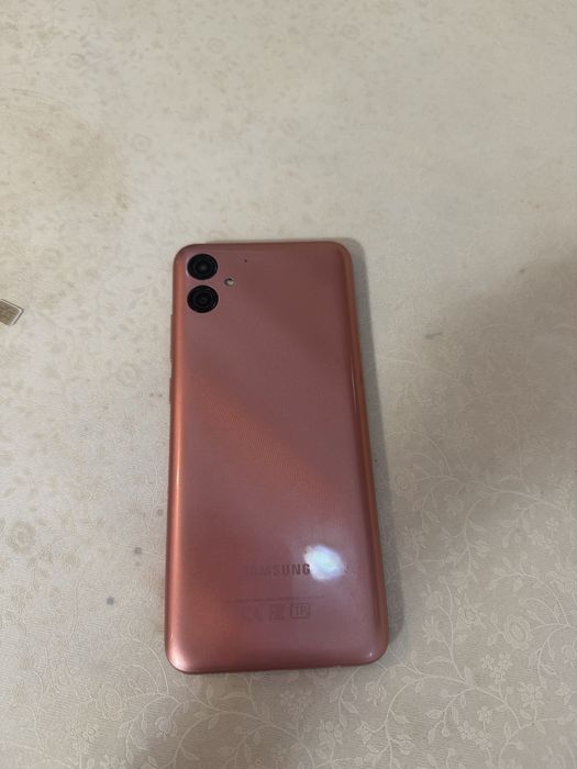 Сотка самсунг в хорошом состояние