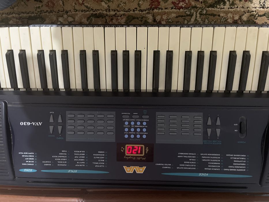 Синтезатор Ava-630