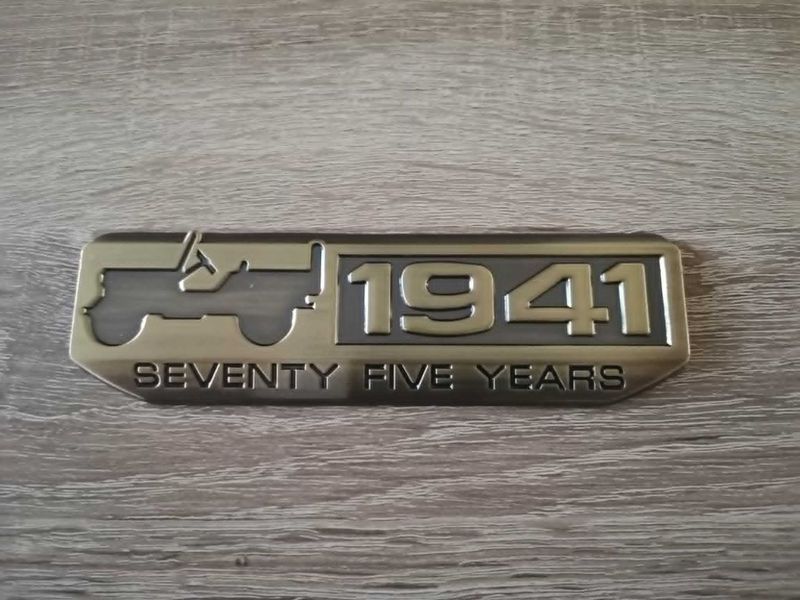 бронзова метална емблема 1941 за Jeep