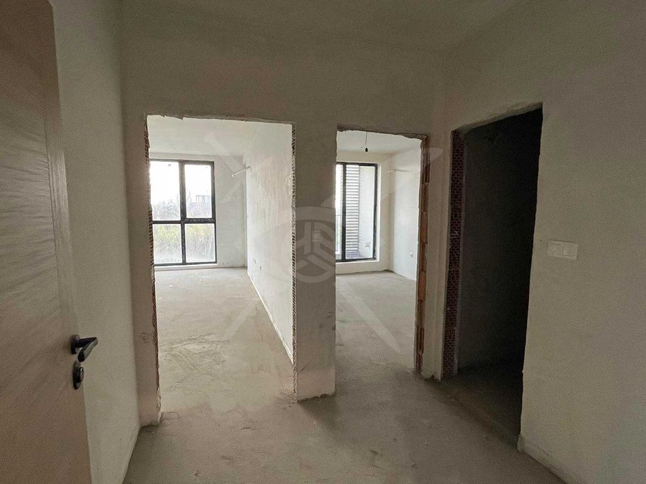 Продава се Двустаен апартамент в Пловдив, Център - 78 кв.м за 1601 €/кв.м - Снимка #2