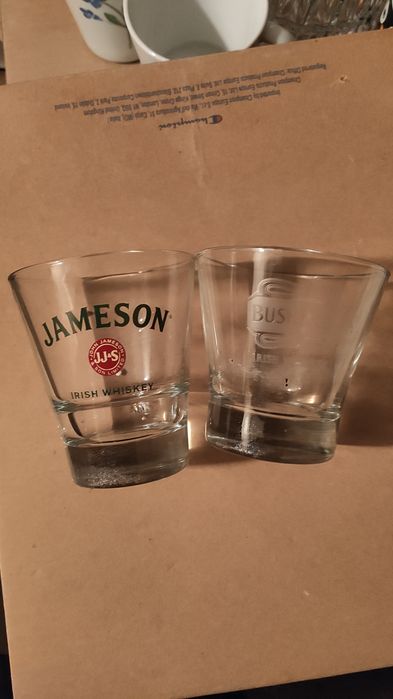 Кана с двойно дъно, чаши, подноси