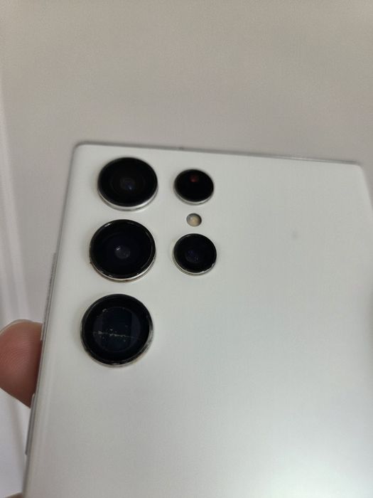 Продам samsung s22 ultra 256gb
