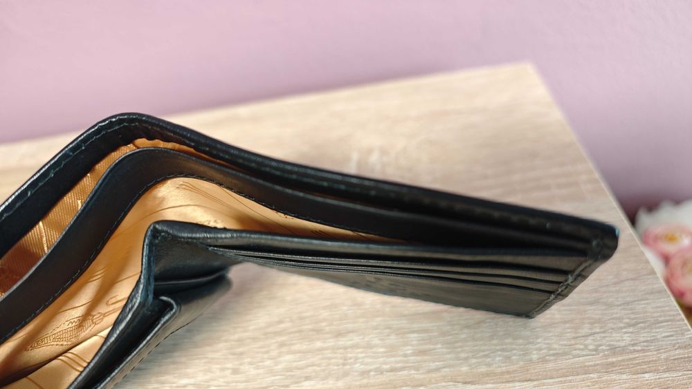 Кожа от СКАТ портфейл PELGIO Тайланд