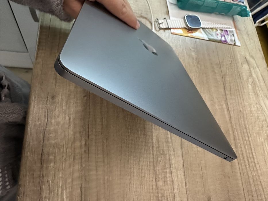 MacBook Pro перфектно състояние