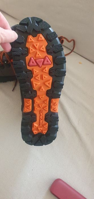 Туристически обувки на фирма Викинг