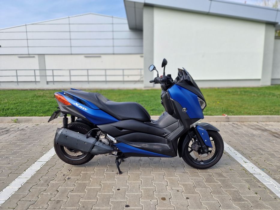 Yamaha x-max 300
