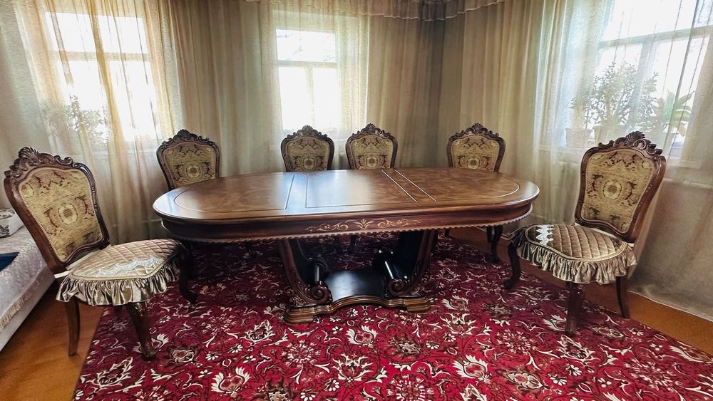 Продам стол со стулями