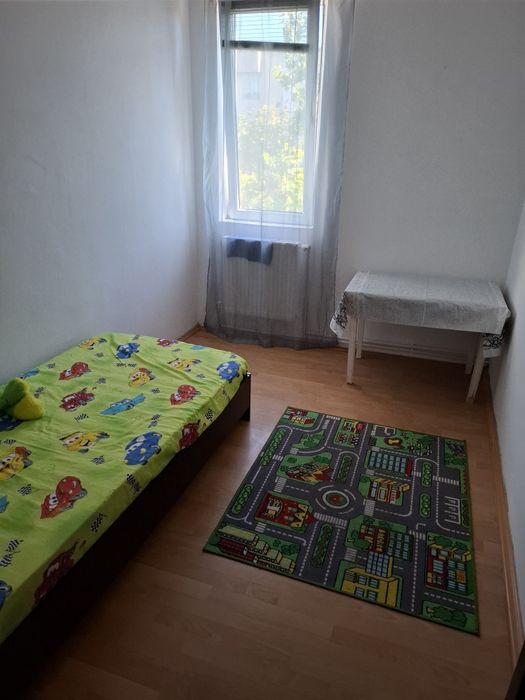 Închiriez apartament 3 camere hipodrom