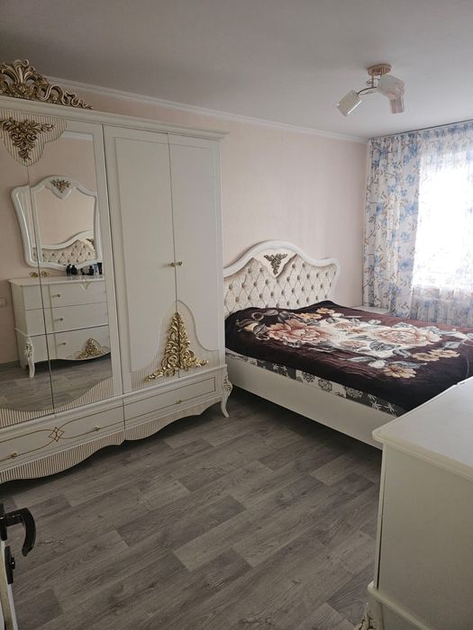 СРОЧНО ПРОДАМ 5ком.каартиру