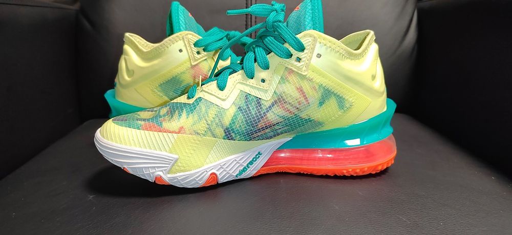 Nike Lebron XVIII Low, номер 36,5