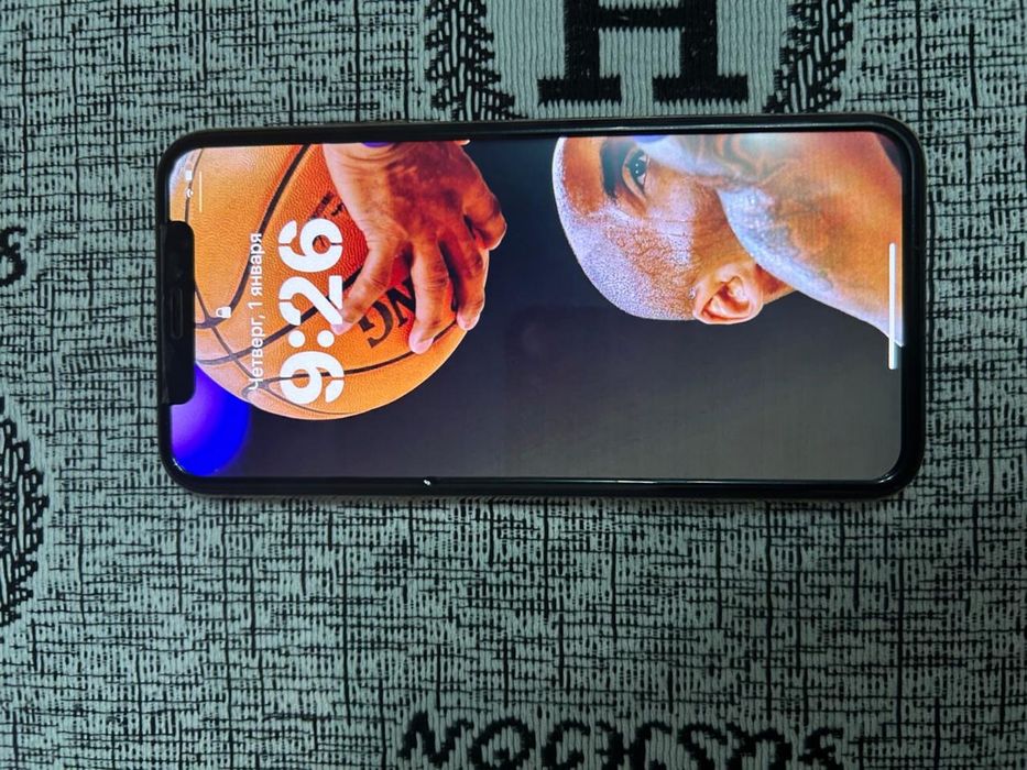 Продам Iphone Xs 64гб