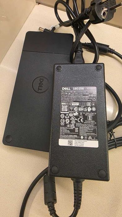 Докинг станция Dell WD19TBS Thunderbolt Dock + 180W оригинално зарядно