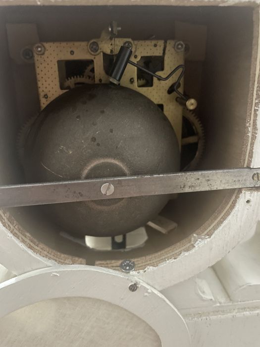 Ceas din lemn mecanic