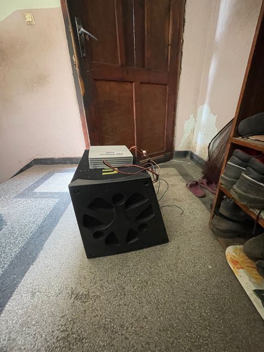 Бас каса със усилвател 12-ска