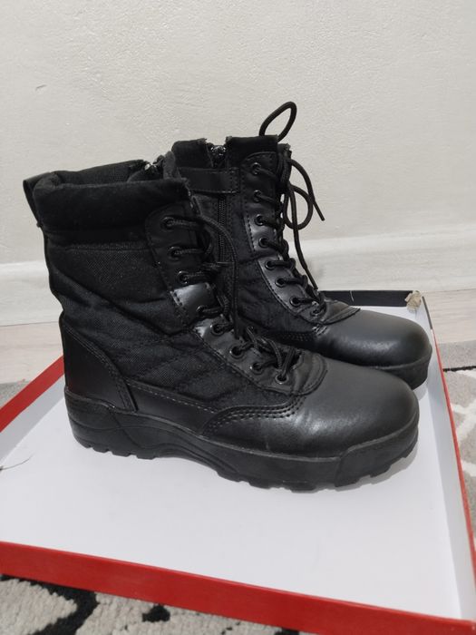 Киім,аяқ киымдер