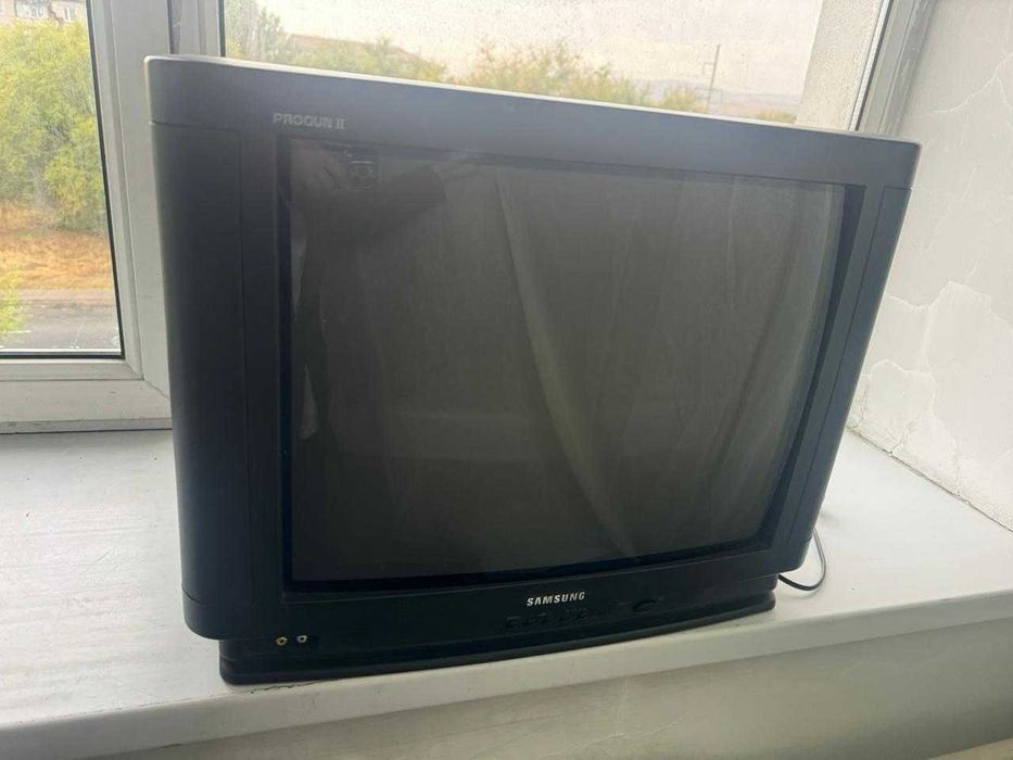 Продам телевизор