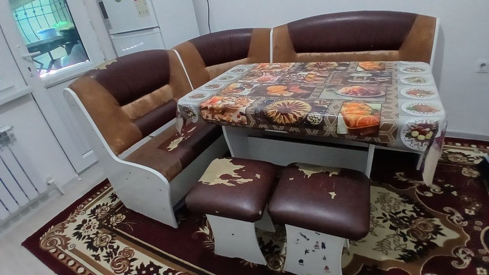 Ошхона учун мебел.