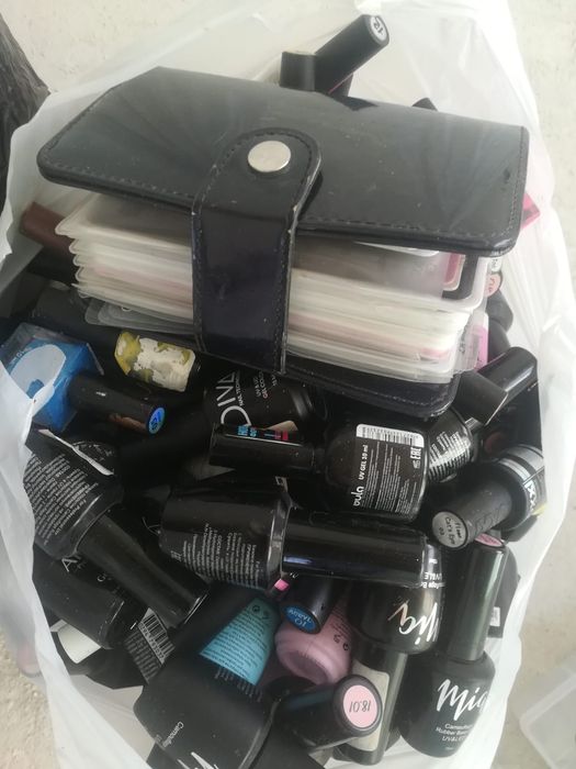 Продается всё для маникюра