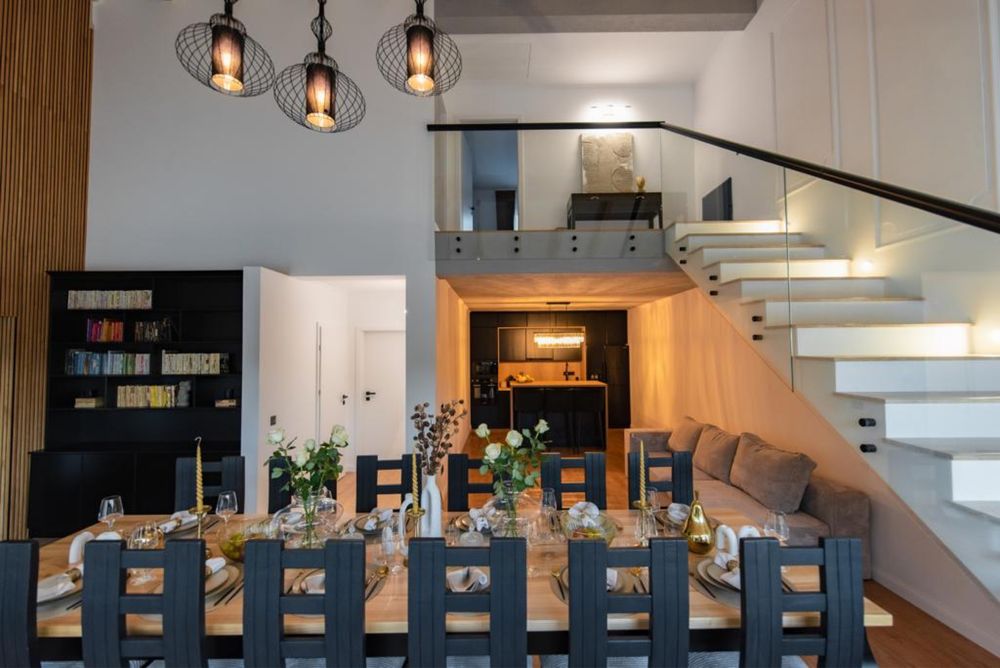 Cabana de inchiriat - cu piscină si jacuzzi INDISPONIBILA REVELION