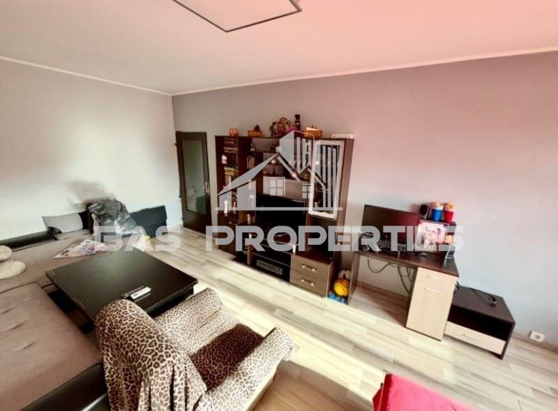 Продава се Двустаен апартамент в София, Люлин 9 - 65 кв.м за 2300 €/кв.м - Снимка #1