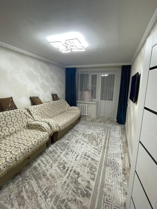 Продам диван и кресло