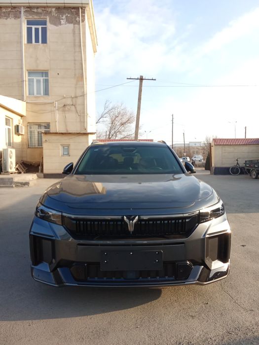 Voyah Free 2025 restayling