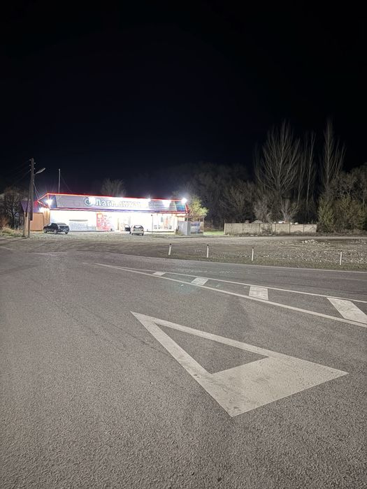 Продам кафе Магазин в доль трассы