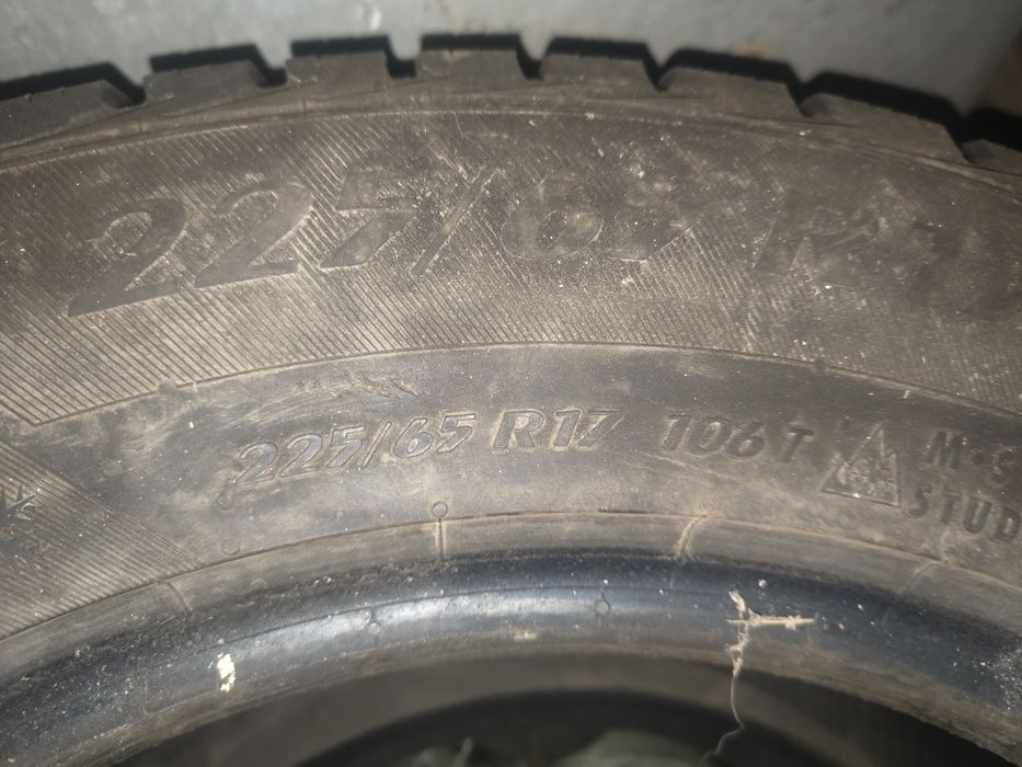 Продам шины 4 балкона зима 225/65 R17 106T