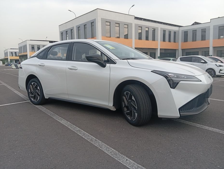 Gac Aion s plus с гарантией на батарею