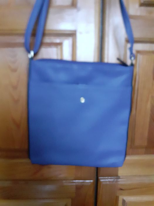 Дамска чанта + подарък