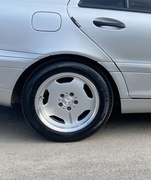 диск с шинамый новый Манаблок