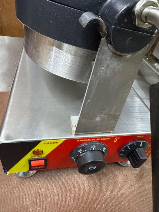 Уфо Бургер тостер