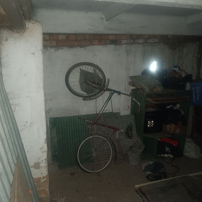 Обменяю гараж и машину