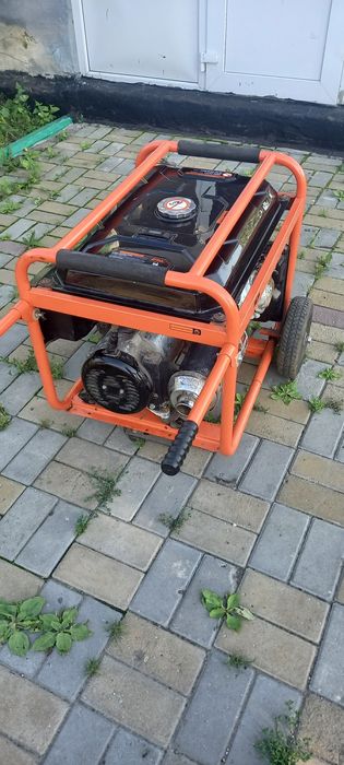 Генератор бензиновый 7кв