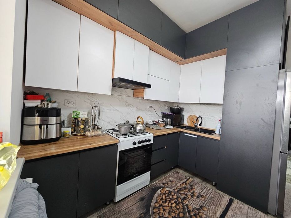 Янги Хаёт туман Янги дархонда 3 хона + террассали квартира сотилади