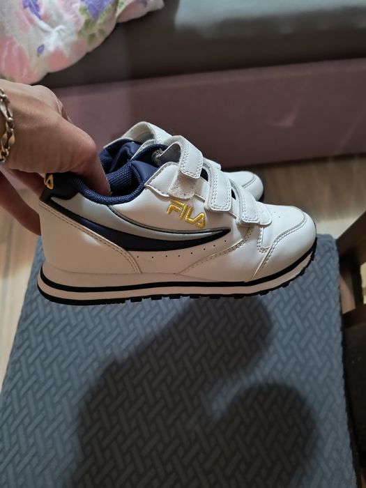 детски маратонки Фила