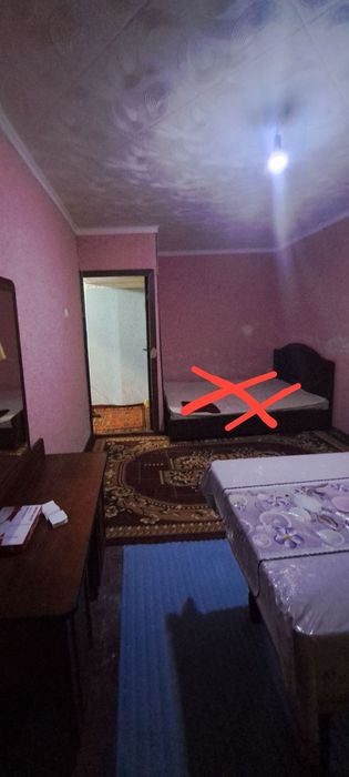 КВАРТИРА ИЖАРАГА БЕРИЛАДИ!
 Манзил: Чирчиқ шахар
2-микрараён хавас 
 1