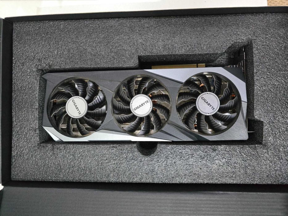 Видеокарта RTX 3070 (8 gb) от Gigabyte