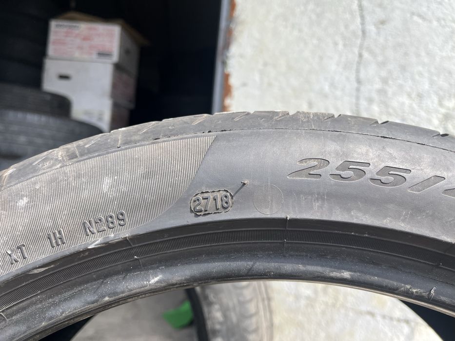 4 бр. летни гуми 255/40/20 Pirelli AO 4,5-5,5 mm DOT 2718