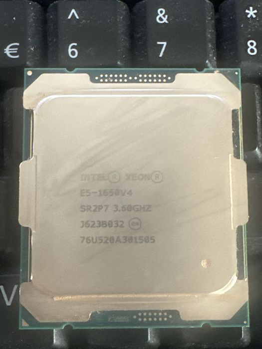 Procesor Intel Xeon E5 1650 v4 3.6GHz 6 Cores 15MB 140W LGA 2011-3 x99