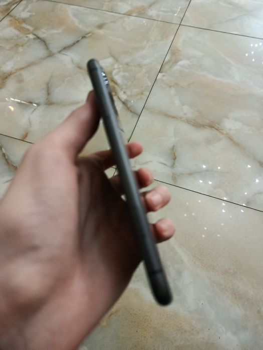 iphone 11 64gb фейс все работает