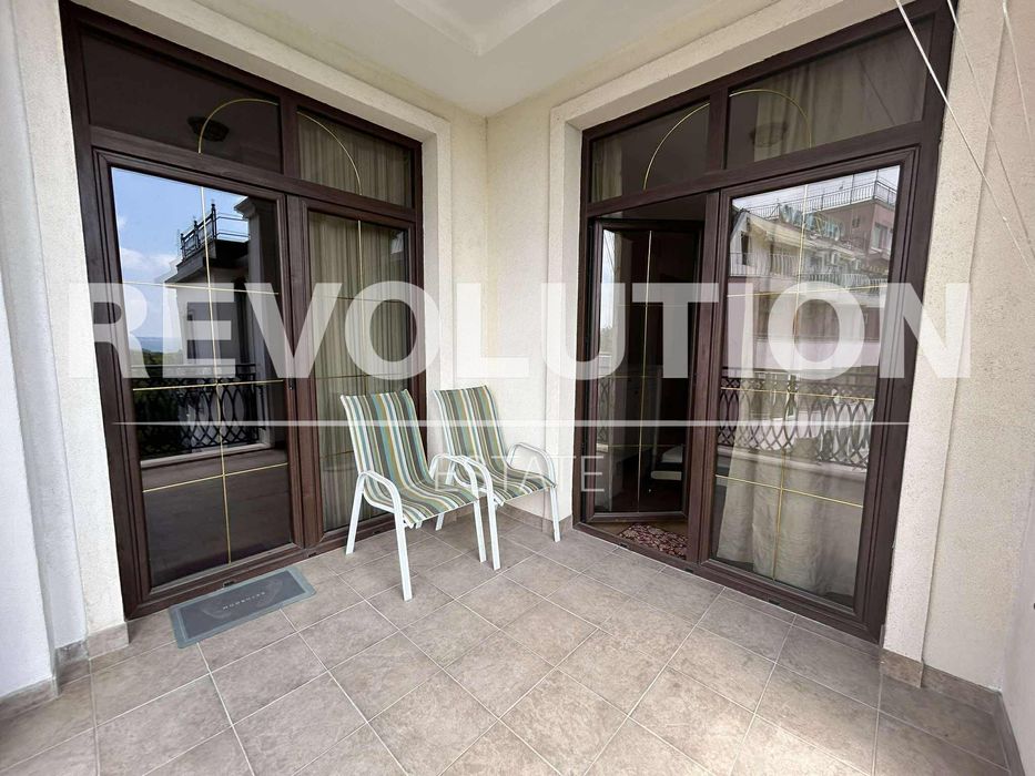 Тристаен апартамент в района на Бриз!